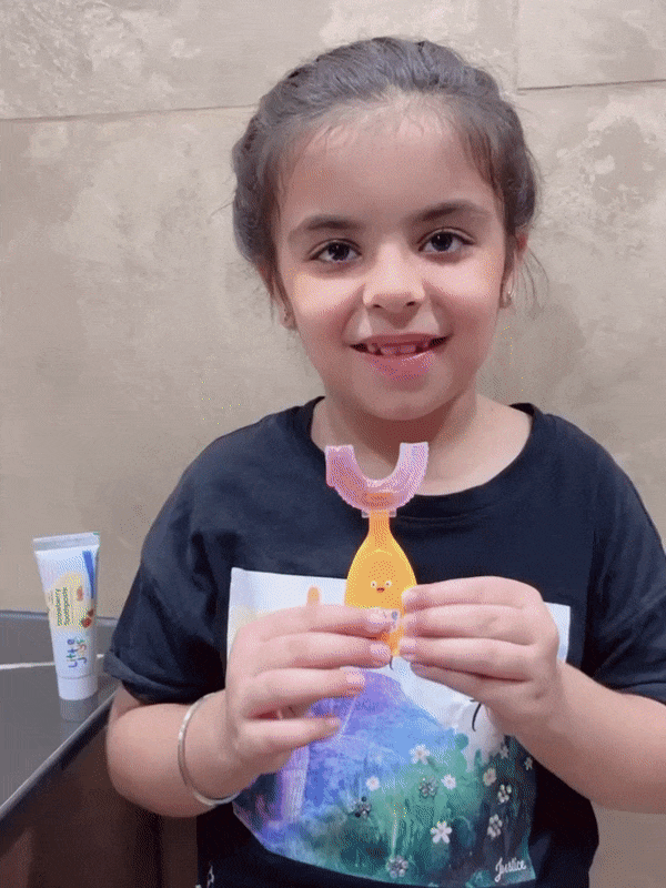 How Shanaya uses her U-Shaped Toothbrush