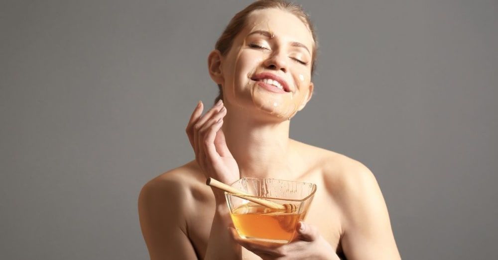 8 Amazing Honey Benefits for Skin We Bet You Didn’t Know About