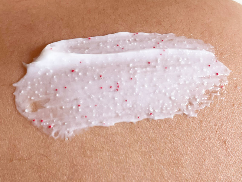 does exfoliating body wash brighten skin