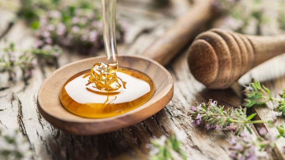 Honey For Eyes | Benefits & How to Use
