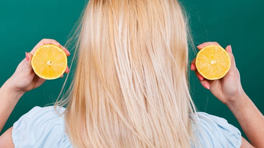 Lemon for Hair: Benefits, Side Effects & DIY Packs