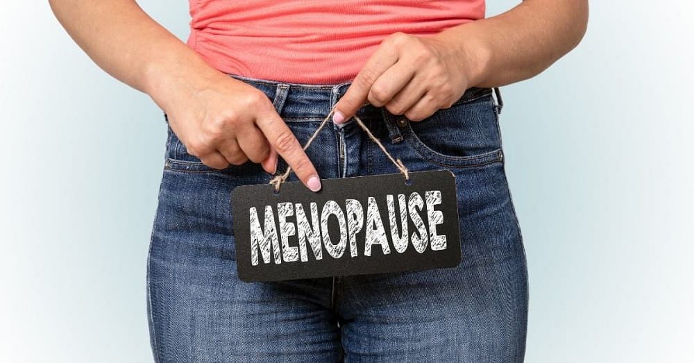 मेनोपॉज की सही उम्र क्या हैं - What Is the Right Age of Menopause in Hindi?