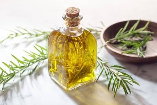 olive oil for dandruff